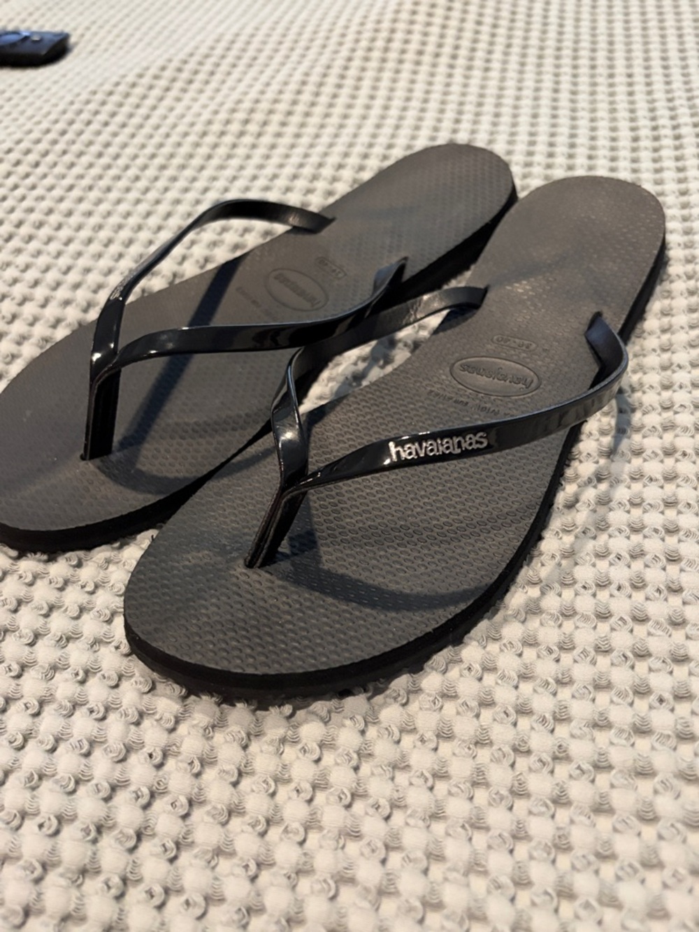 Havaianas Slim Flip Flops in Black